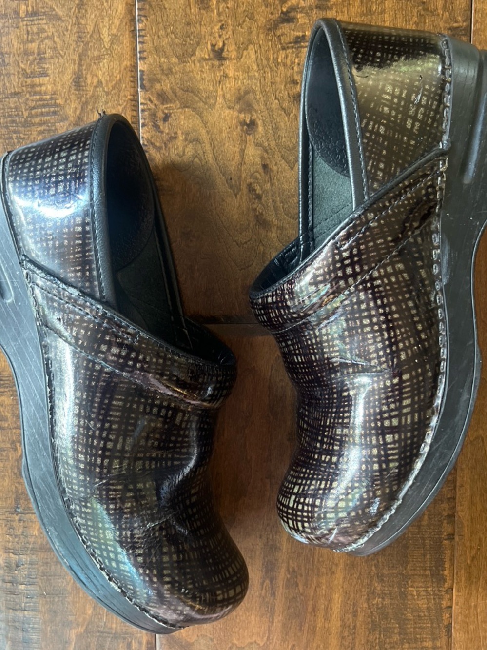 Dansko Professional Clogs textured black and metallic patent leather plaid 39